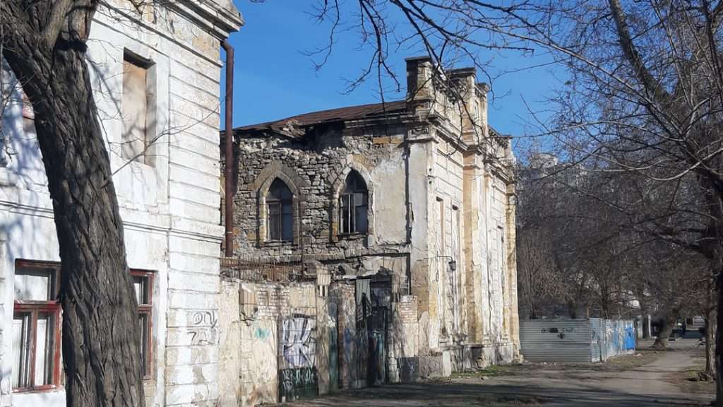Unrenovated part of Nikolayev’s historic synagogue 
