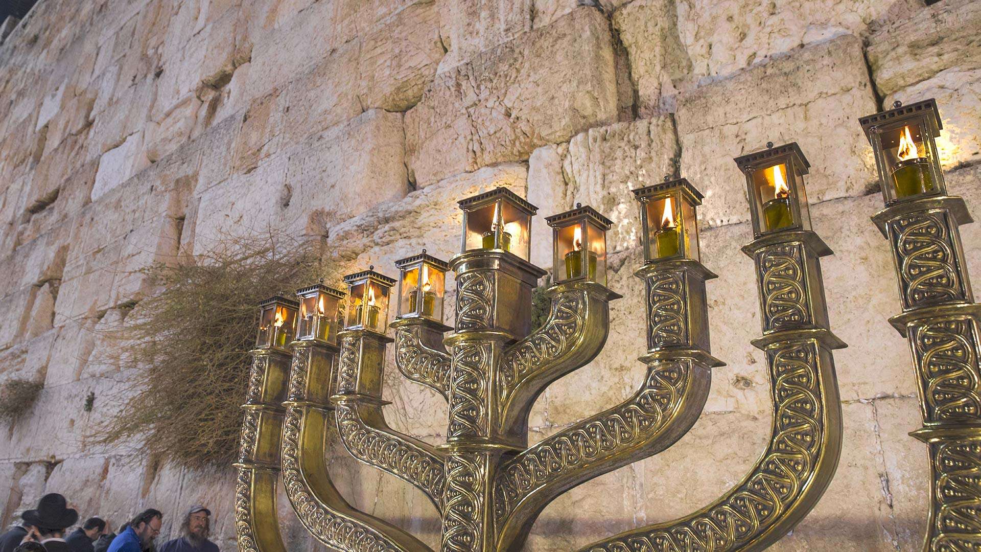 Hanukkah: A Dedication to One's Faith – The Trend